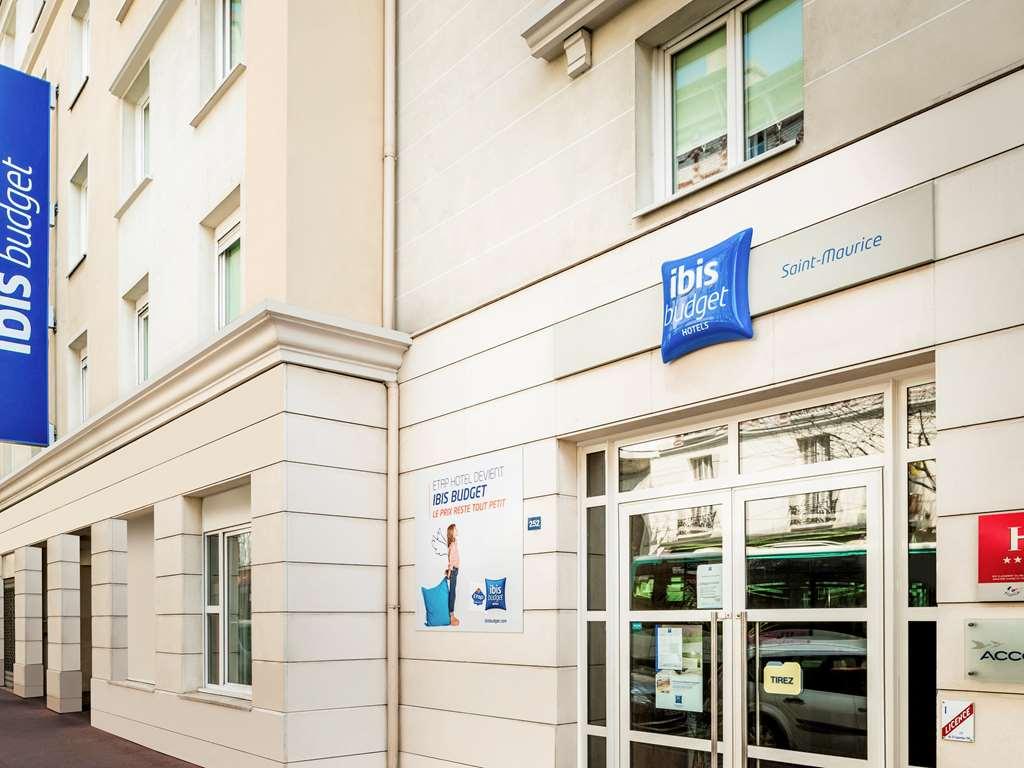 Ibis Budget Saint-Maurice Bagian luar foto