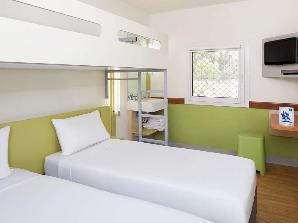 Ibis Budget Saint-Maurice Ruang foto