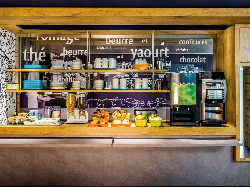 Ibis Budget Saint-Maurice Restoran foto