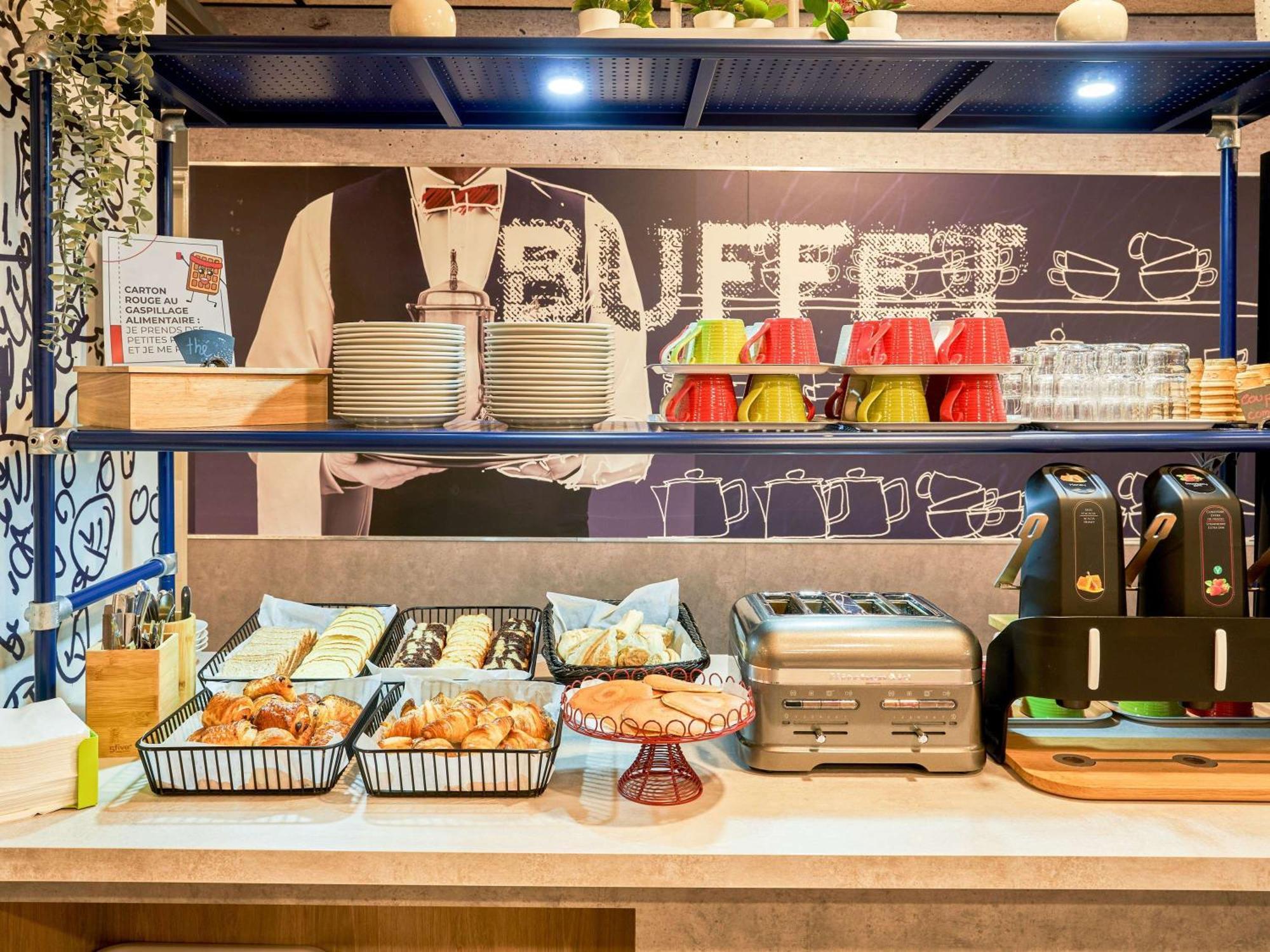 Ibis Budget Saint-Maurice Bagian luar foto